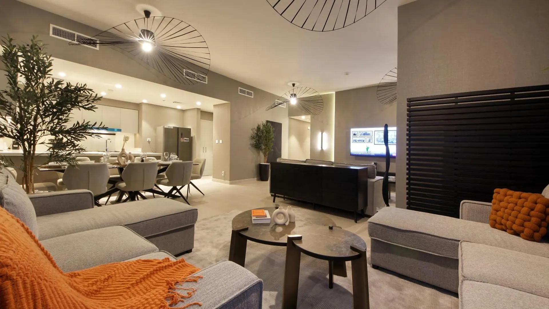 ドバイUltraluxury 4Br Penthouse With Full Burj Khalifa Viewアパートメント アパート ドバイ